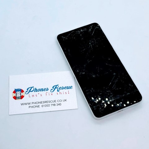 Microsoft (nokia) lumia 550 broken screen repair